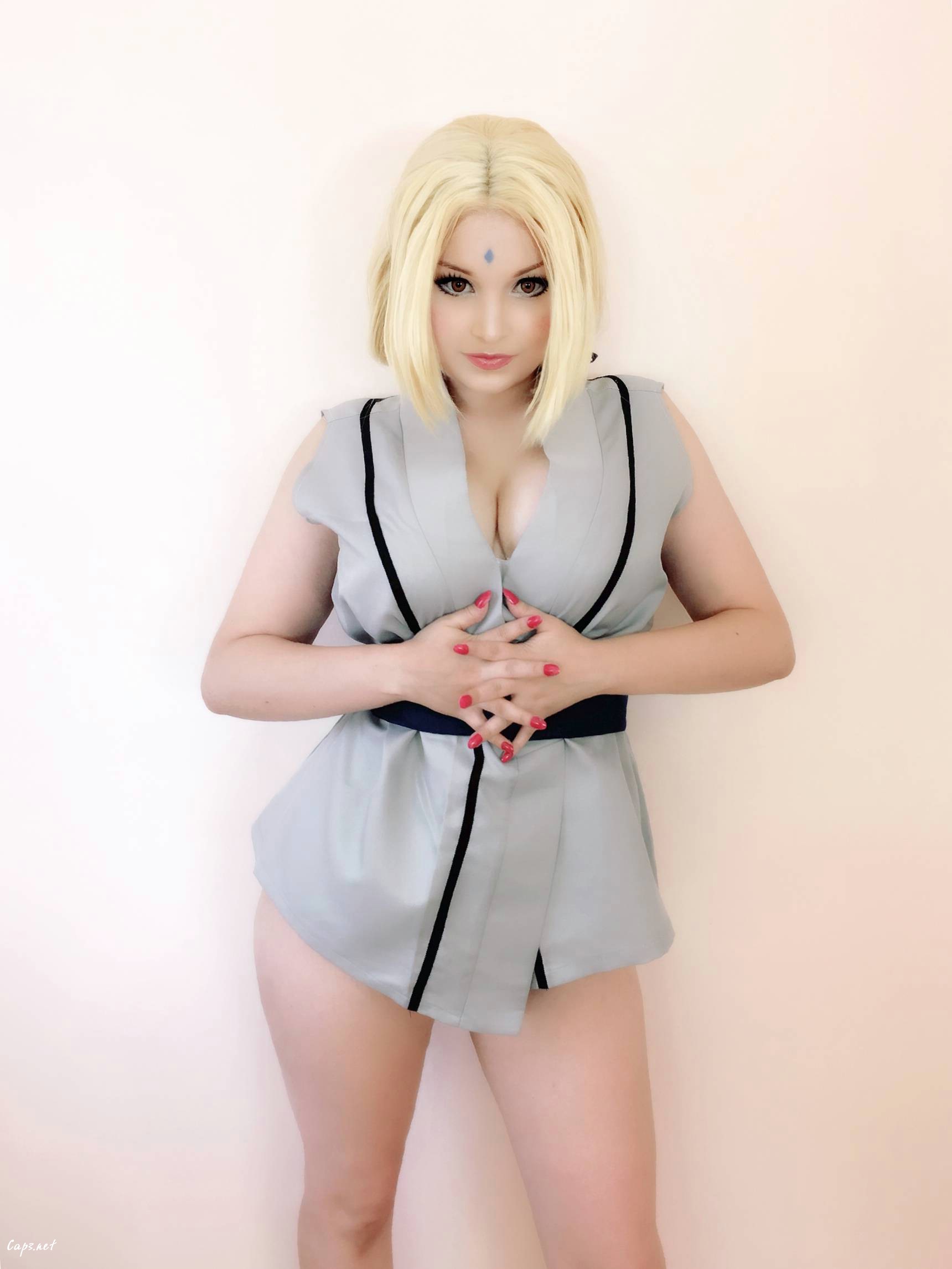 Naked cosplay of tsunade