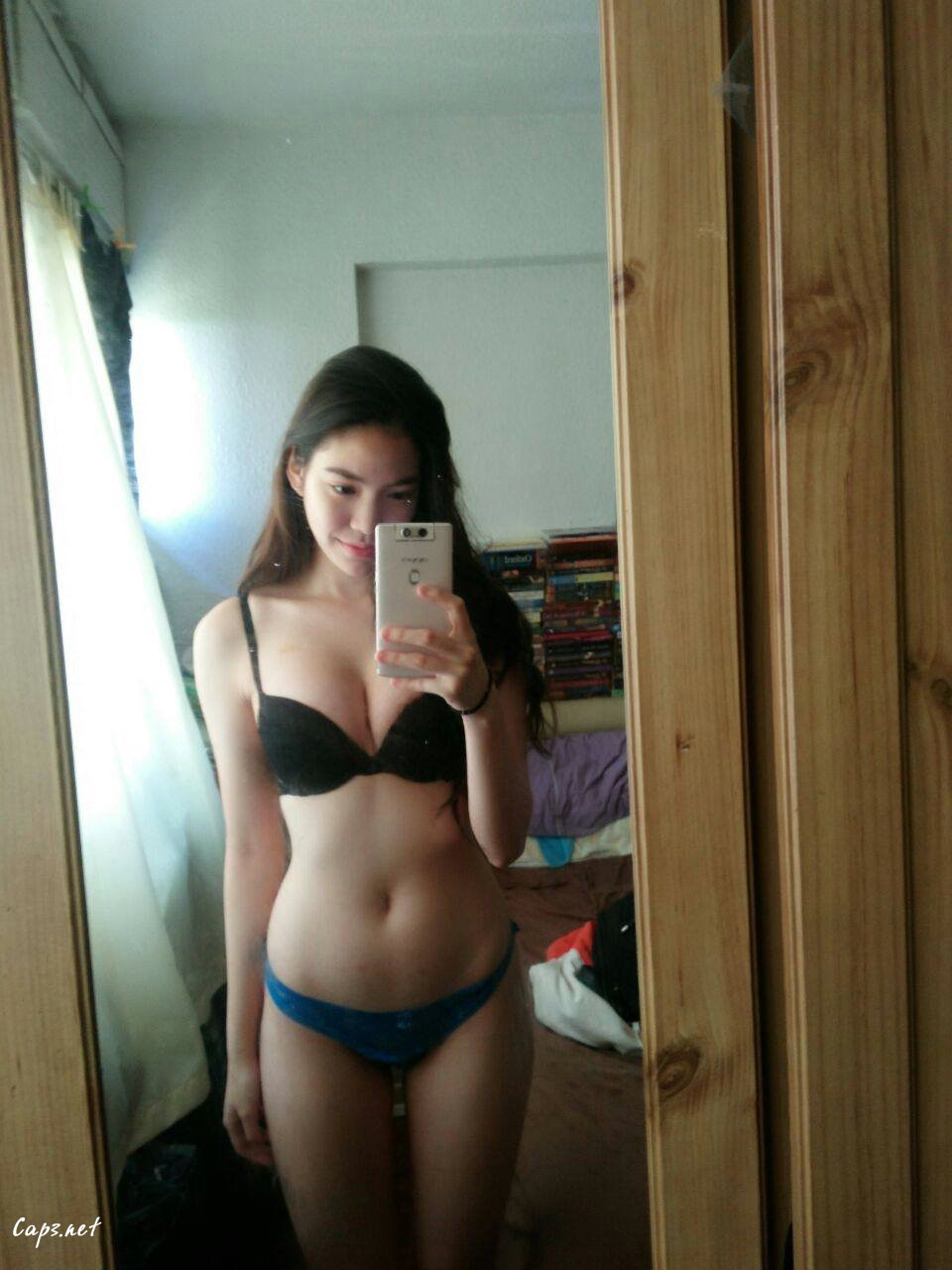 Bunnyjanjan Aka Janella Ooi Nude Leaked 006